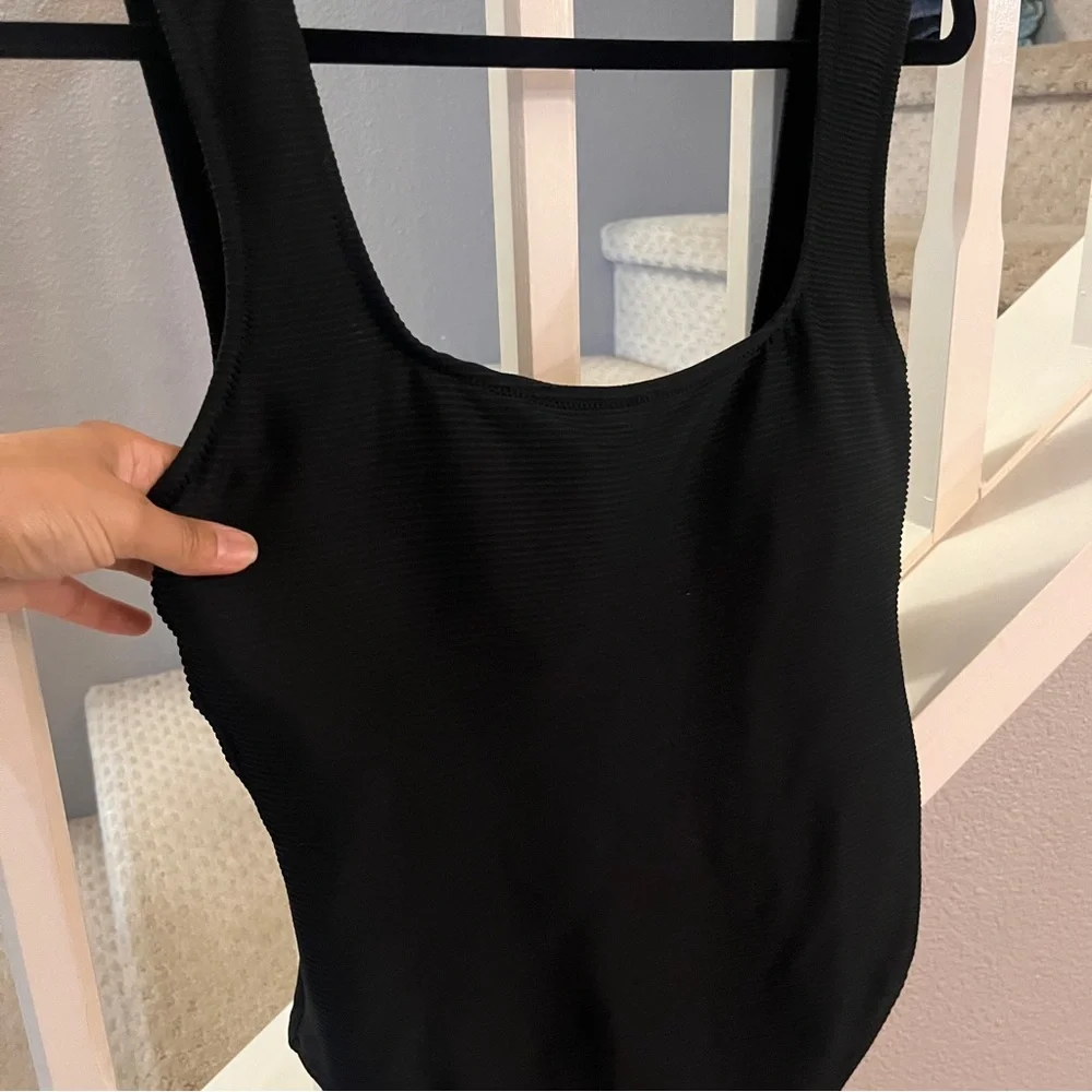 Women's J. Crew Monokini One Piece Low back Swim Black Size 10 - Picture 2 of 11